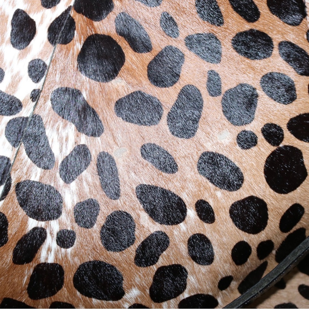 SOLD! ❤️ Clare V. Simple V Tote Bag in Leopard - Picture 13 of 16